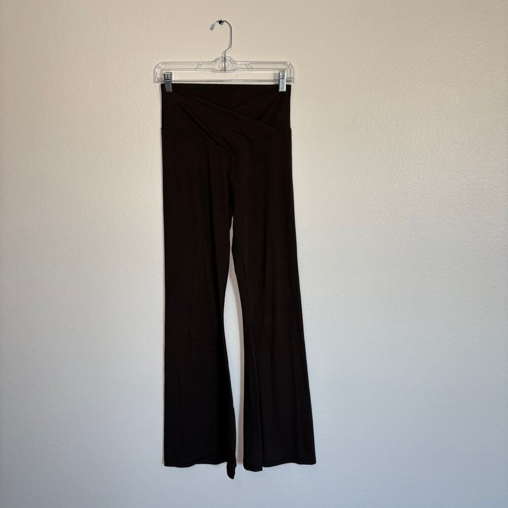 OFFLINE By Aerie Medium Brown Real Me High Waisted Crossover Flare Legging Large
